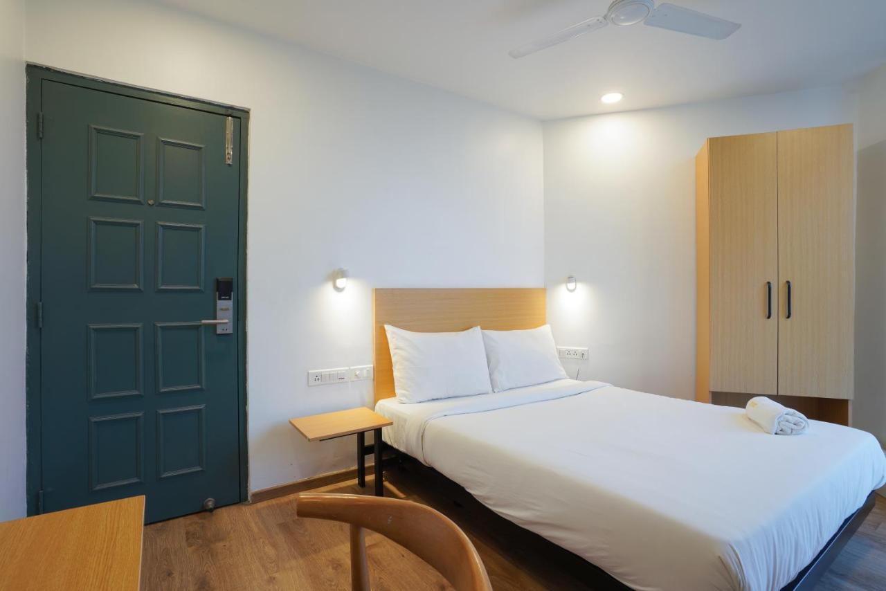 Uptown Hotel Nagpur Exteriör bild